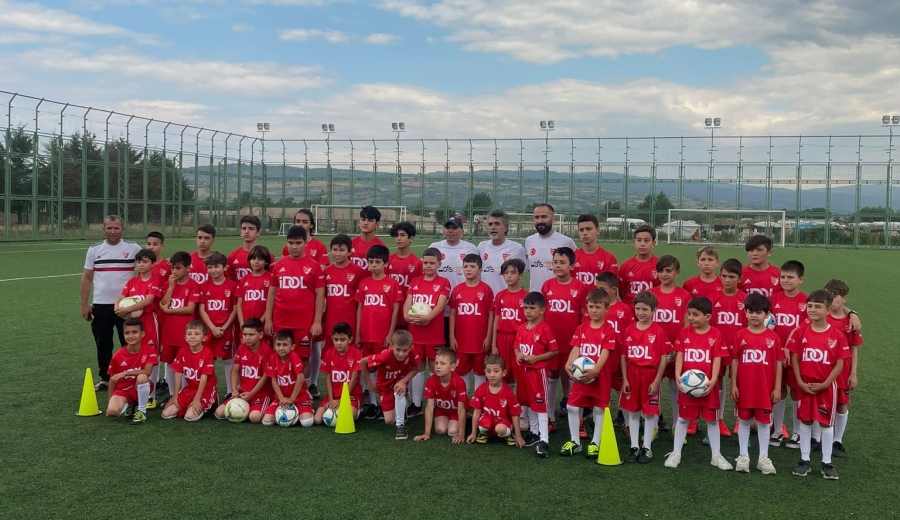 Orhaniyespor Yaz Futbol Okulu Eğitimlerine Başladı