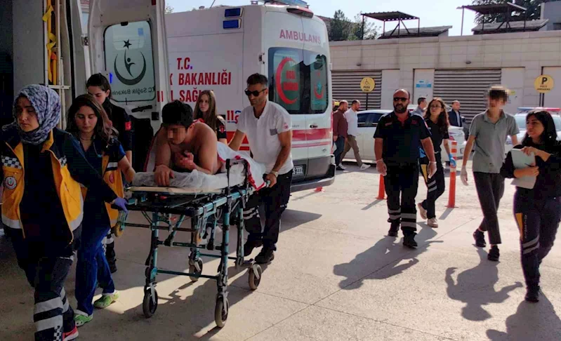 Bursa’da 17 yaşındaki genç ağabeyini bıçakladı
