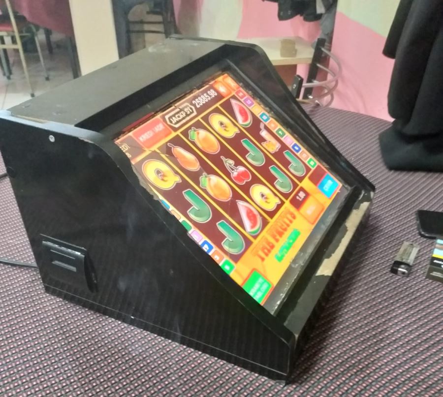 İnegöl’de kumar operasyonu