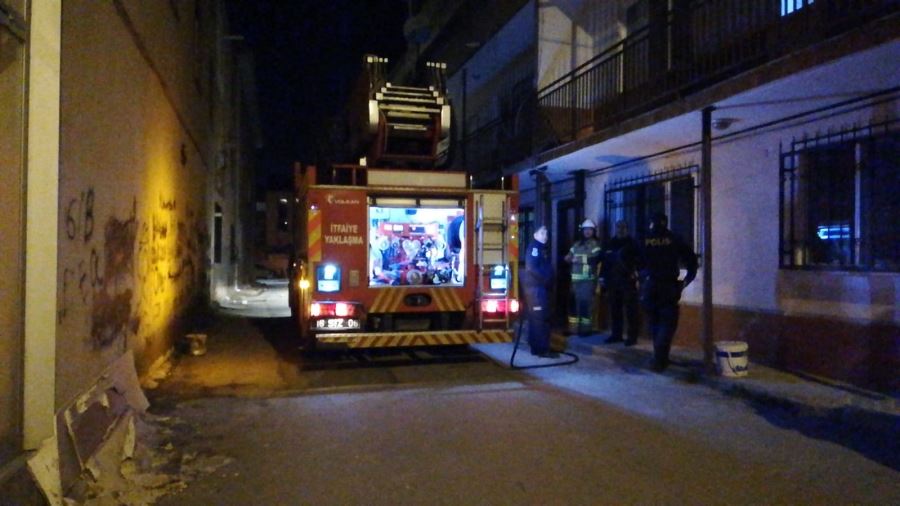 Hamidiye Mahallesinde Korkutan Yangın