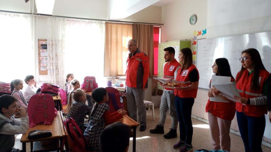 Kızılay’dan çikolatalı teşekkür