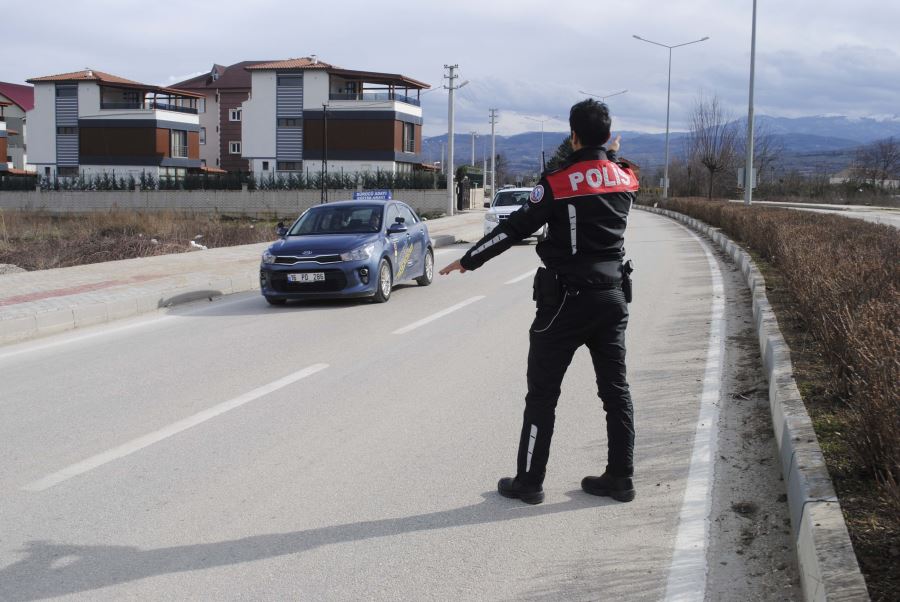 Çevre yolunda asayiş uygulaması  