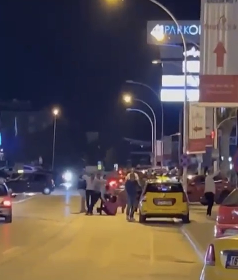 Eğlence .ıkışı kavga