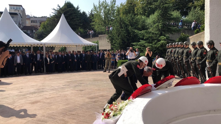  Celal Bayar mezarı başında anıldı