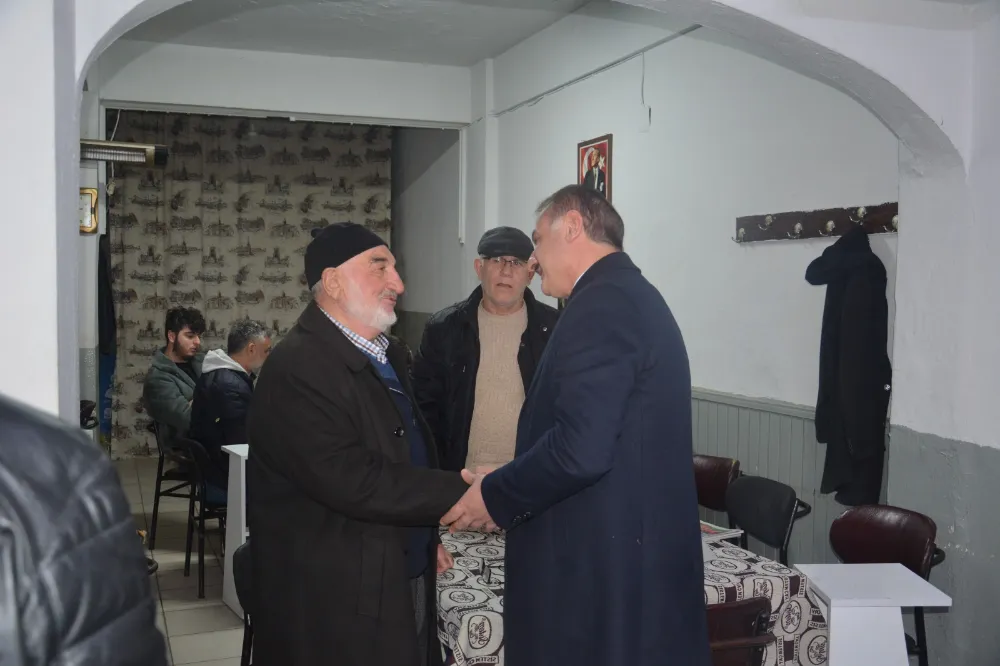 Mahsuni Canbay esnafla kucaklaştı