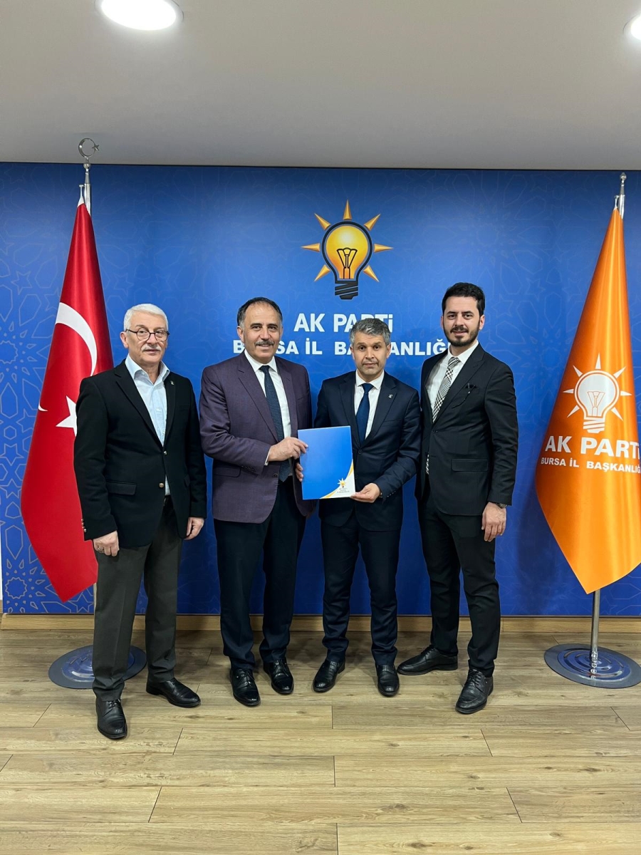 Mehmet Yurtutan  adaylık dosyasinı sundu