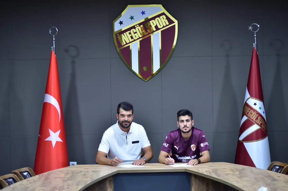 İnegölspor’da Kerem Şimşek 4 yıllık imzayı attı
