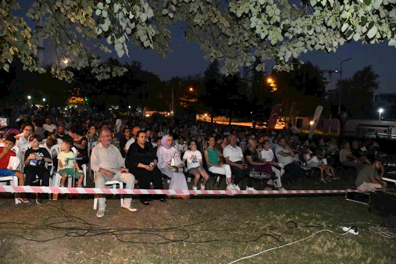 Osmangazi’de çocuklar açık hava sinemasında buluştu
