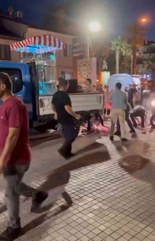 Bursa’da seyyar satıcılar ile zabıta arasında gerginlik
