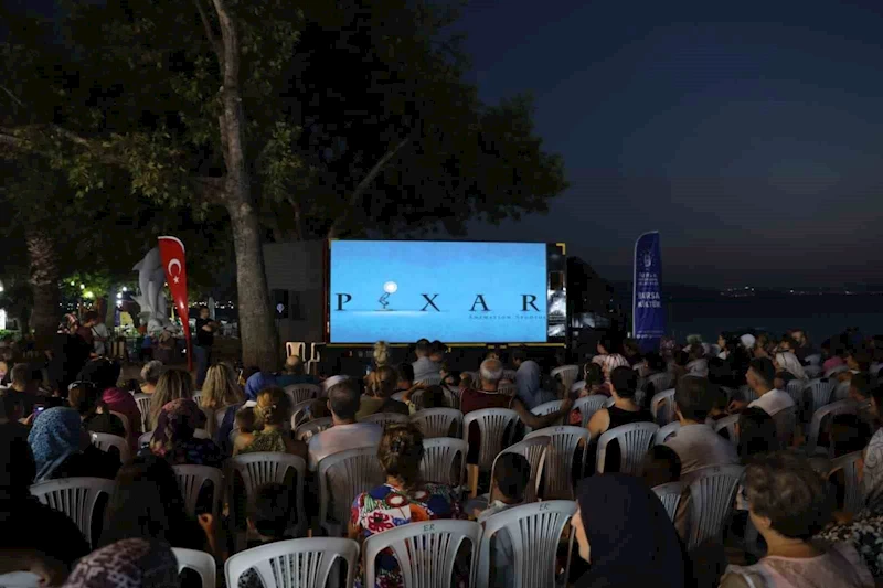 ‘Kamyoled’ ile açık havada sinema keyfi
