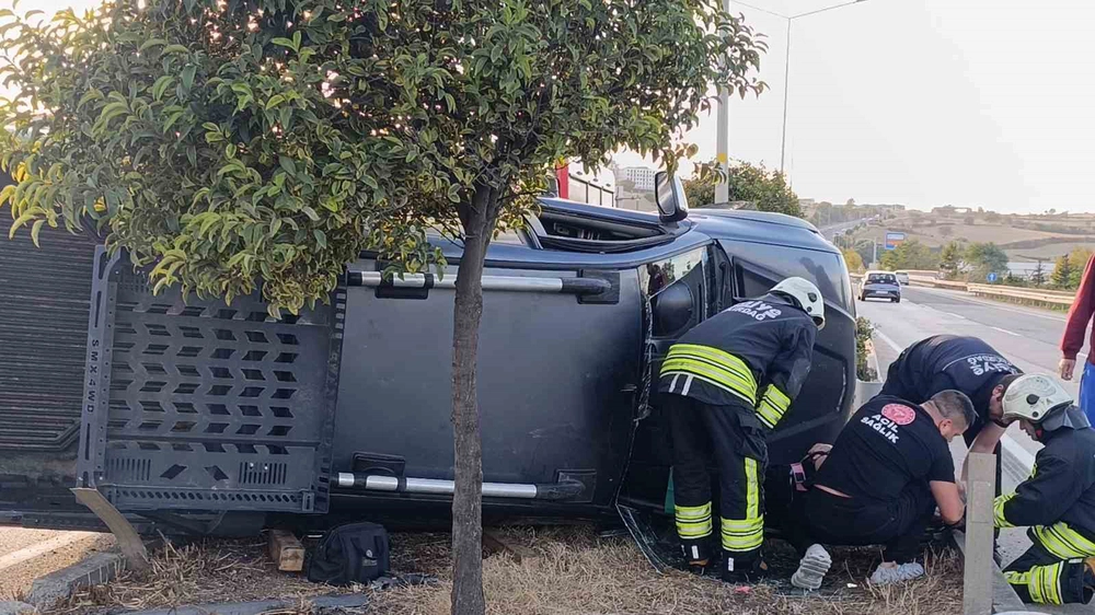 Tekirdağ'da Otomobilini Kaçıran Şüpheli İçindeki Çocukla Birlikte Zincirleme Kazaya Neden Oldu