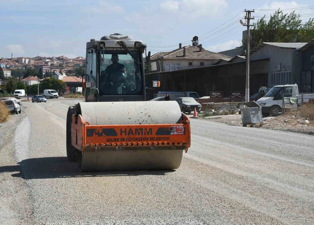 Balıkesir Büyükşehir Belediyesi Savaştepe Sanayi Sitesi Yolunu Yeniledi