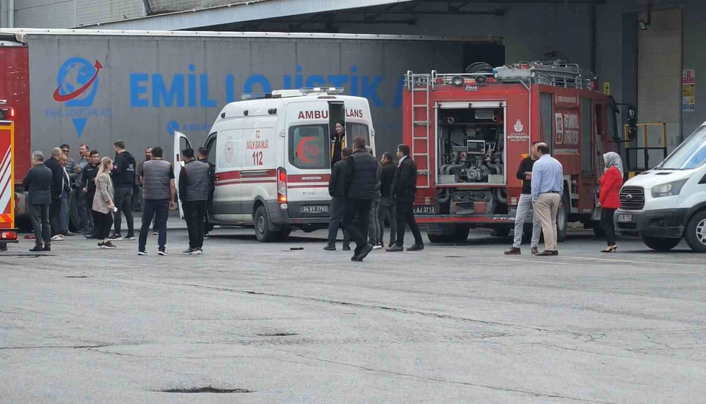 Esenyurt'da Market Deposunda Yaşanan Feci Kazada İşçi Hayatını Kaybetti