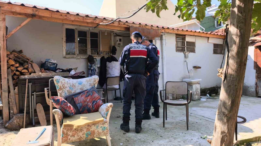 İnegöl'de Yaşlı Adam Evinde Ölü Bulundu
