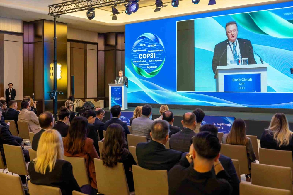 Yeşil Enerji Zirvesi’nde enerji, karbon ve finansmanın geleceği konuşuldu
