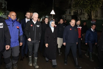 Aile ve Sosyal Hizmetler Bakanı Göktaş; "Psikososyal destek çalışmalarımız devam ediyor"
