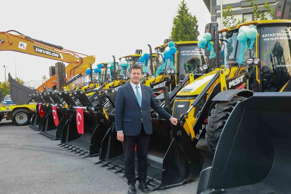 Akyazı Belediyesinden 150 milyon liralık araç yatırımı
