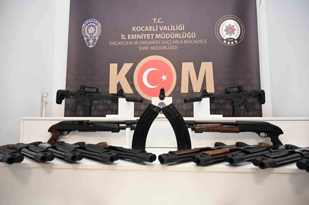 Kocaeli’de 25 yivsiz av tüfeği ele geçirildi
