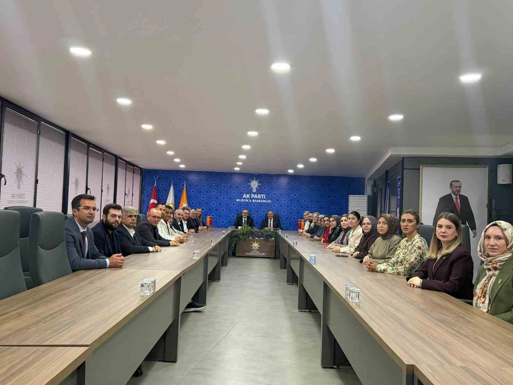 AK Parti MKYK Üyesi Ünal’dan Bilecik temasları
