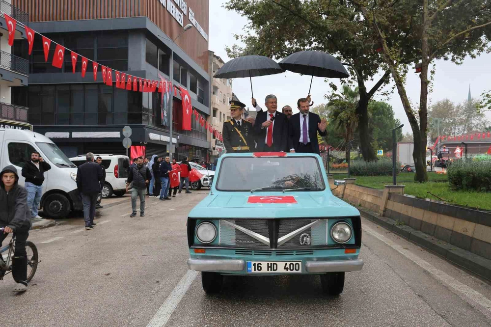 Cumhuriyetin en güzel korteji Gürsu’da
