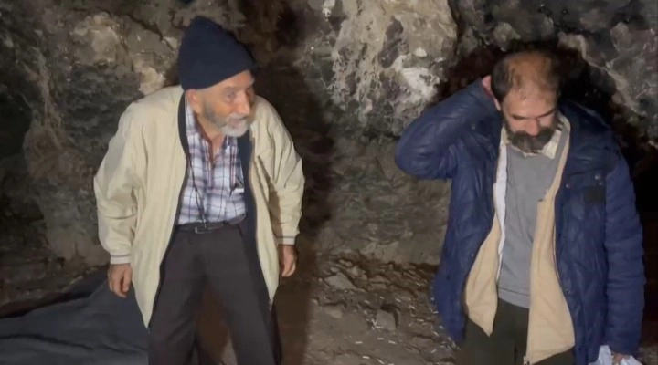 Uludağ’da mağarada yaşayan adamın hikâyesi mutlu sonla bitti;
