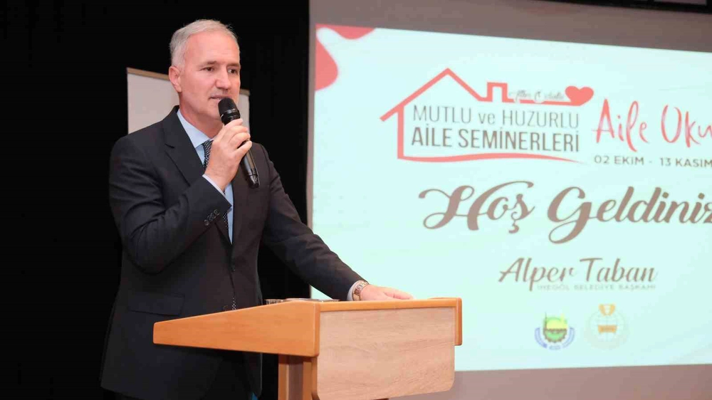 İnegöl'de Aile Yapısını Güçlendirecek 8. Dönem Aile Okulu Seminerleri Başladı