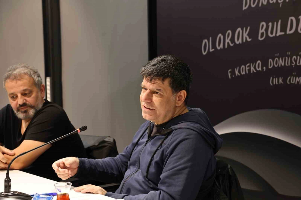 Alper Canıgüz Koza Buluşmaları'nda Edebiyat ve Distopya Üzerine Konuştu