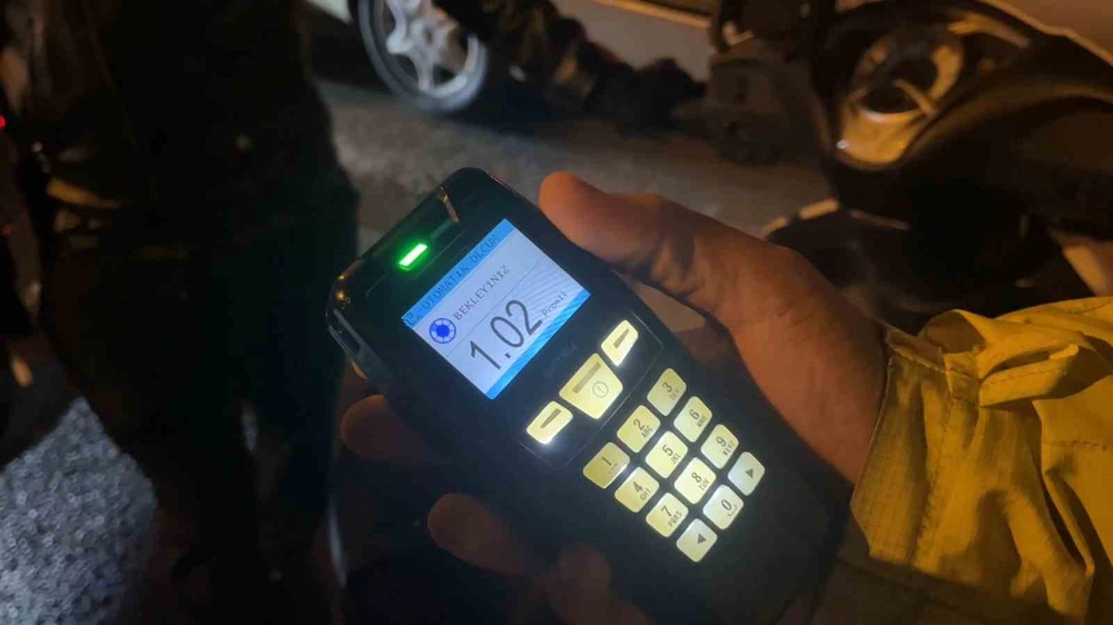 Bursa'da Alkollü Motosiklet Sürücüsü Kaçarken Yakalandı ve Ağır Ceza Aldı
