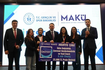 BTÜ’lü öğrencilerden ÜNİFEST’te 3 kategoride derece
