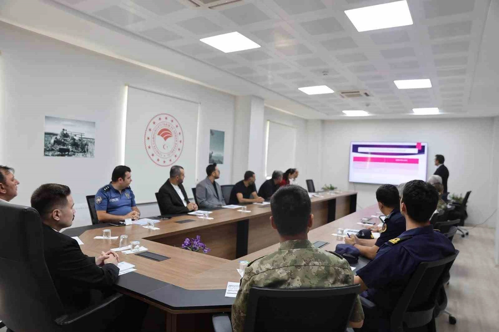 Gökçeada’da kadına yönelik şiddet ve bağımlılıkla mücadele için toplanıldı
