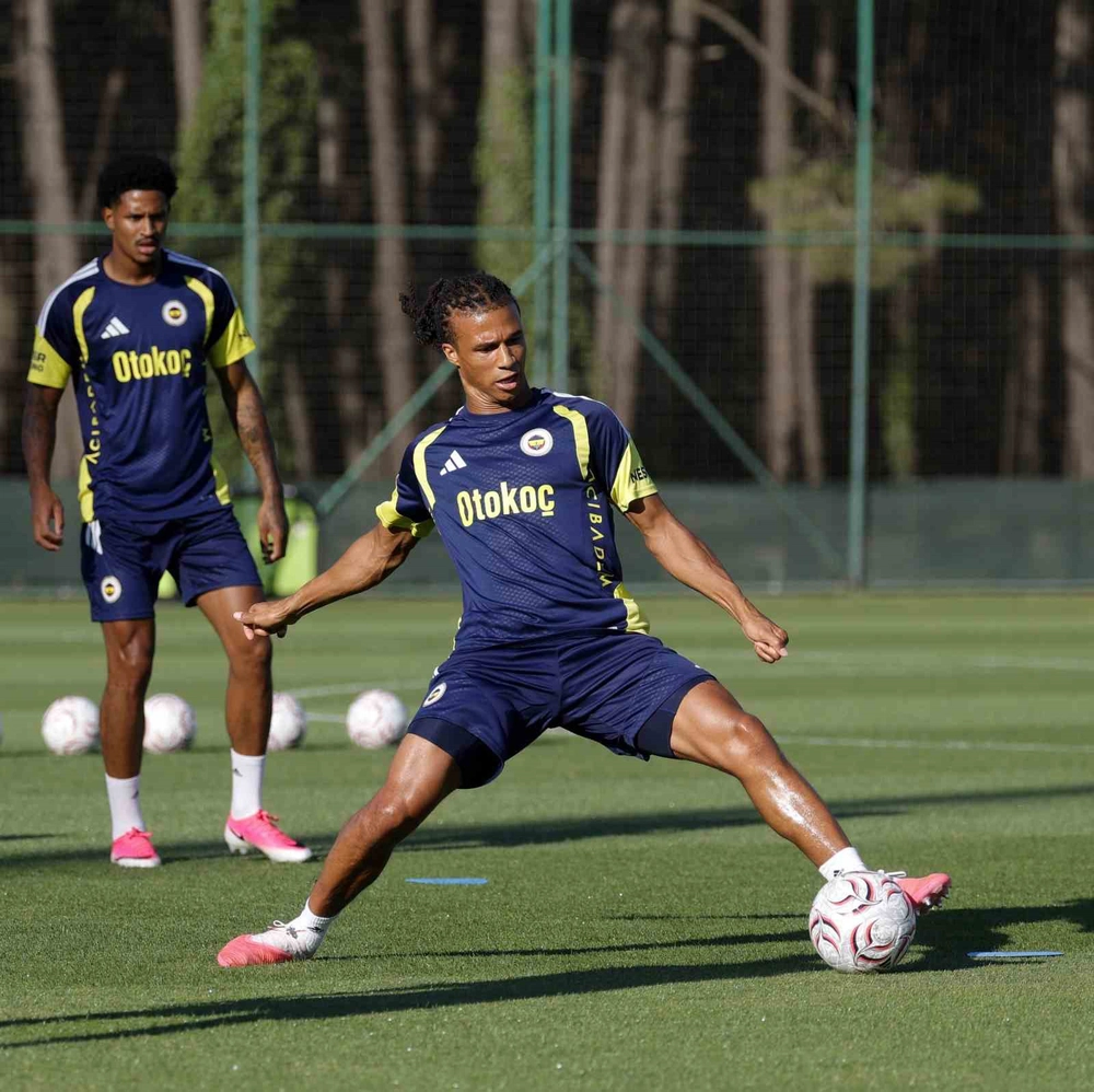 Fenerbahçe, Gornik Zabrze maçı hazırlıklarını sürdürdü
