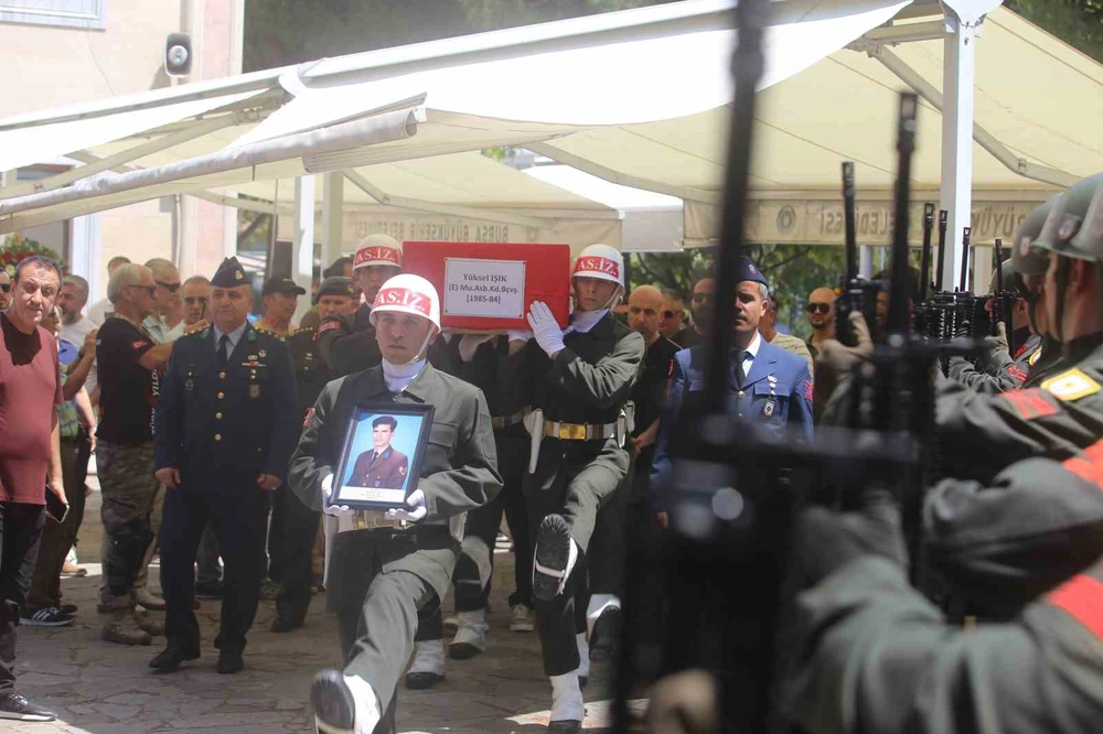 Cilo Dağı’nın zirvesinde hayatını kaybeden Bursalı dağcı son yolculuğuna uğurlandı

