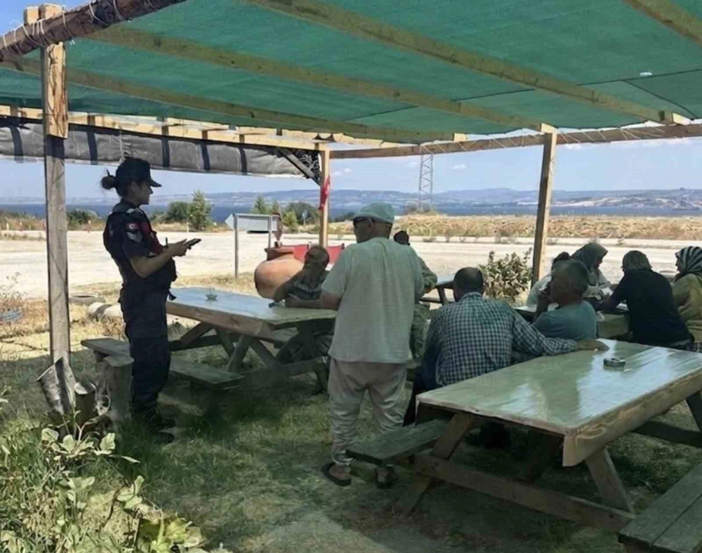 Çanakkale’de 260 jandarma personeli ile göçmen kaçakçılığı denetimi
