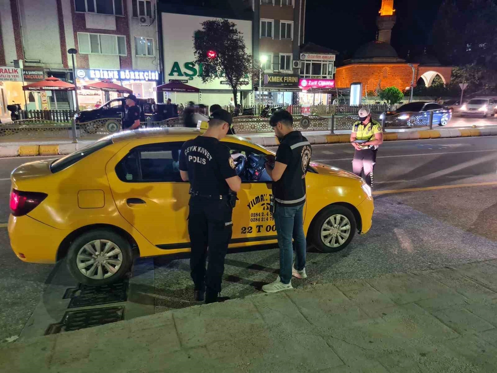 Edirne polisinden şok uygulama