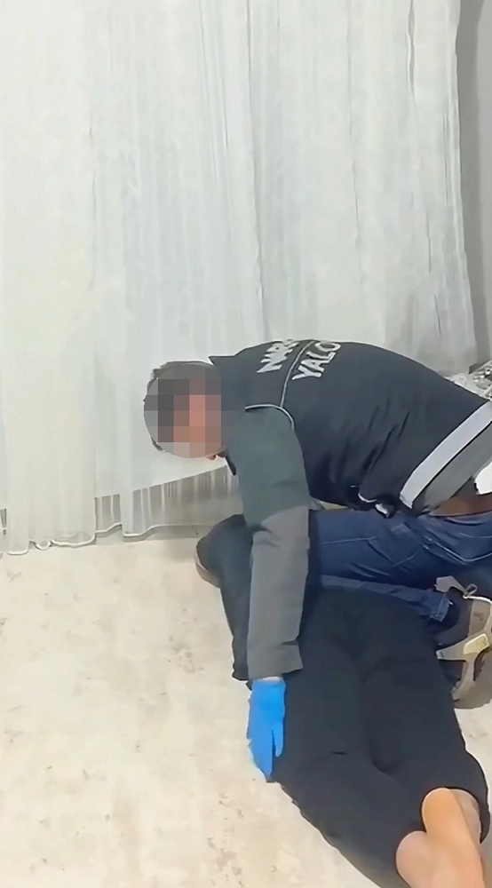 Yalova uyuşturucu operasyonu 3 tutuklu ve Interpol arayışıyla sonuçlandı