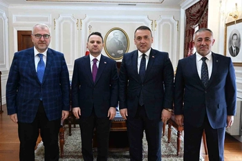 Bilecik heyeti Adalet Bakanı Gürlek ile kent projelerini değerlendirdi