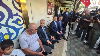Ulaştırma ve Altyapı Bakanı Uraloğlu Tekirdağ’da koordinasyon toplantısına katıldı
