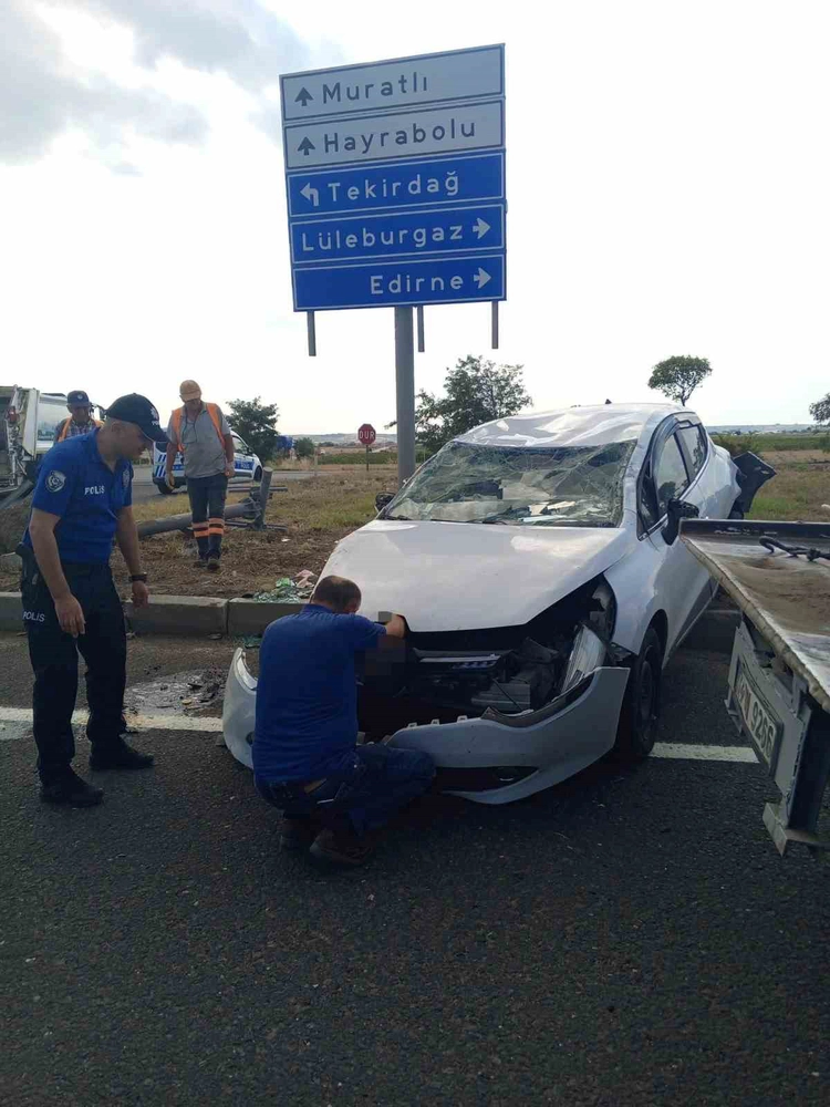 Muratlı'da Trafik Kazası: 2 Yaralı