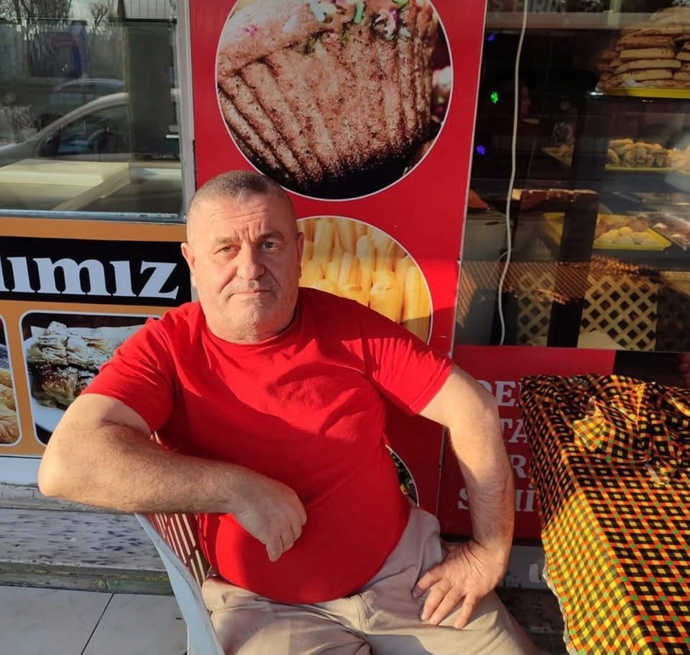 Bayrampaşa'da laf atma kavgası ölümle bitti: Esnaf kurşunların hedefi oldu