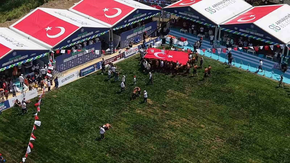 Arnavutköy'de Serdar Yıldırım Başpehlivan Oldu