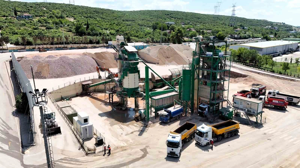 Kocaeli'de Yerli Asfalt Üretimiyle Yol Yatırımlarına Tam Destek