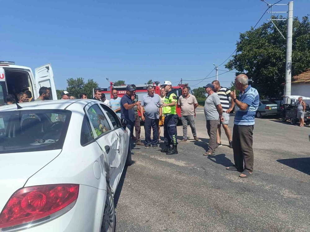 Edirne'de Trafik Kazası 3 Yaralı