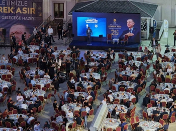 AK Parti 25. Yılında Şehit Teşkilat Mensuplarını Dualarla Andı