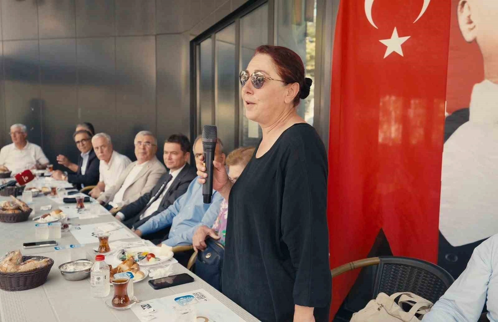 Başkan Aydın Muradiye'de Vatandaşlarla Buluştu