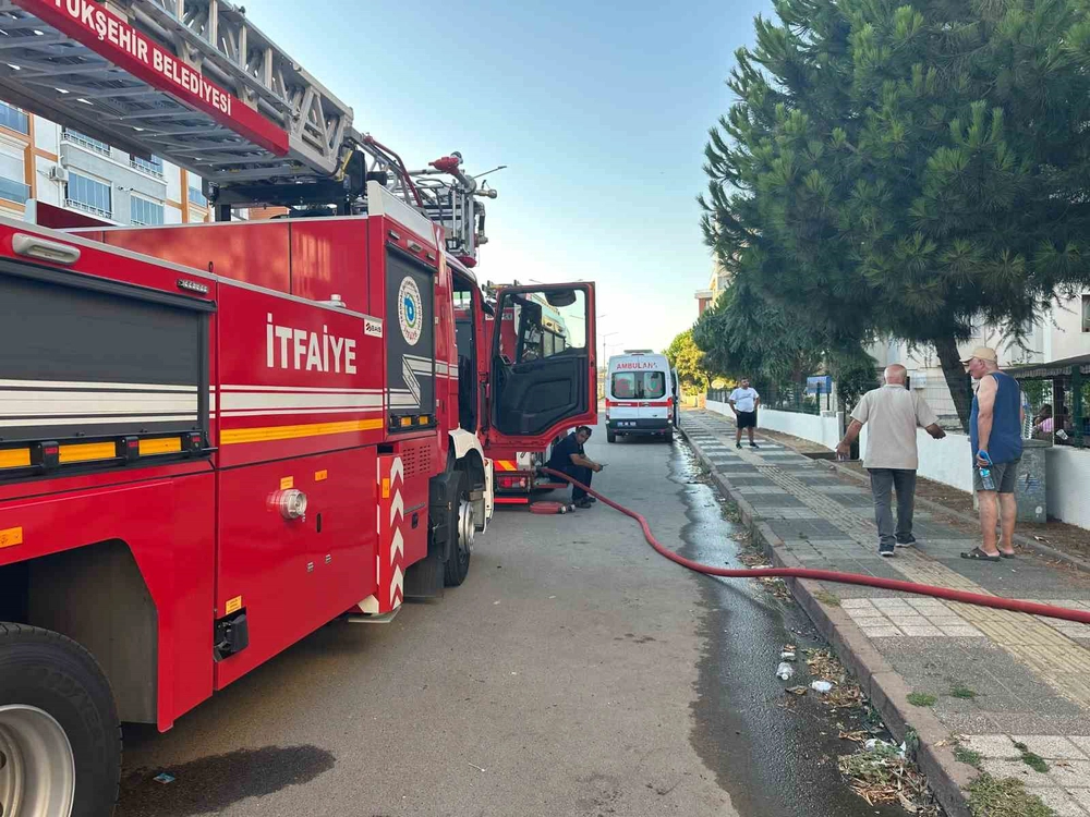 Süleymanpaşa'da Apartman Yangını Korkuttu