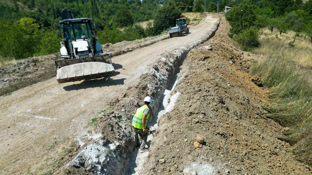 Büyükşehir Gemlik'te Sulama Tesisini Yüzde 80 Tamamladı
