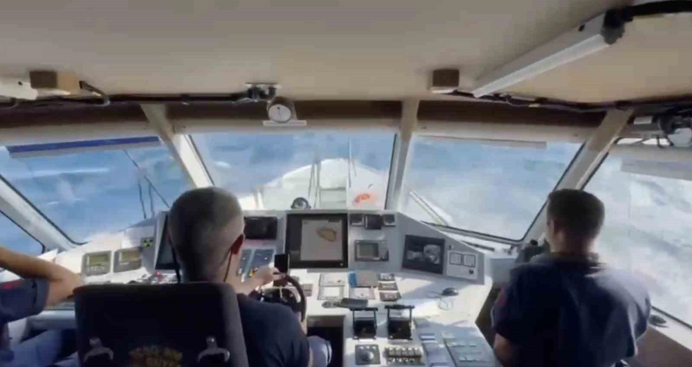 Bozcaada'da kaybolan dalgıç Uğur Savaş için arama çalışmaları 25 saati aştı