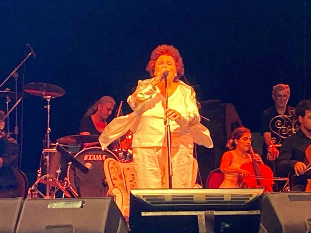 Zeytindalı Festivali Selda Bağcan Konseriyle Kapandı