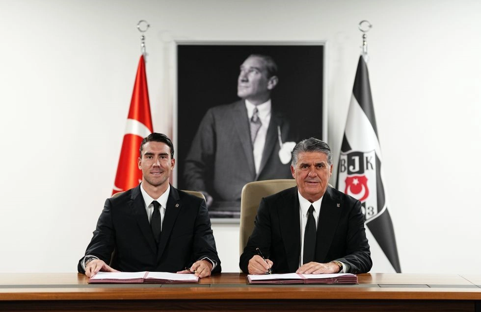 Beşiktaş Dusan Vlahovic ile 3 Yıllık Sözleşme İmzaladı
