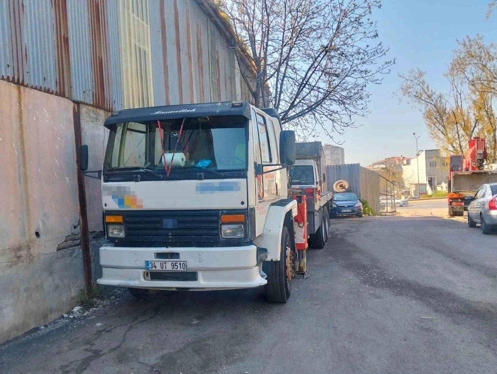 Pendik'te Ters Yönde Vinç Kullanan Sürücüye 20 Bin TL Ceza